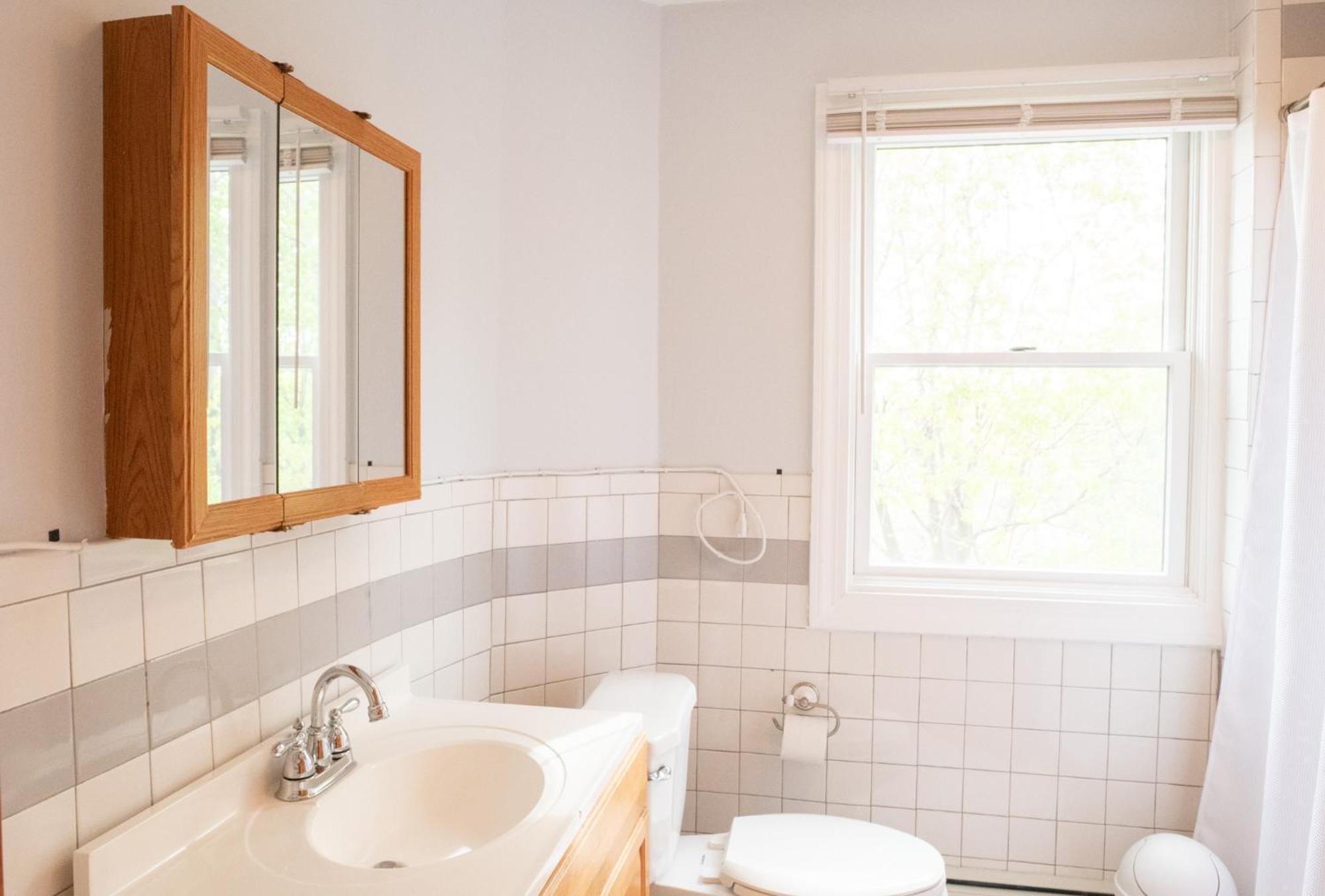 Beautiful Apartment-5 Beds-Full Kitchen-Parking-Super Clean! Boston Exterior photo