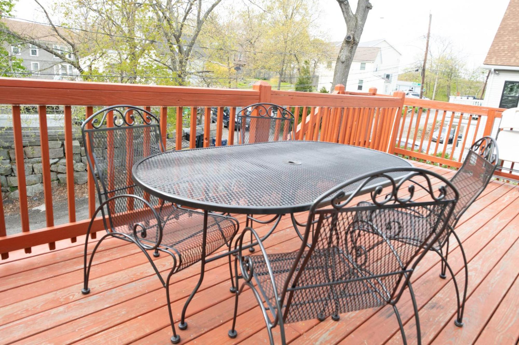 Beautiful Apartment-5 Beds-Full Kitchen-Parking-Super Clean! Boston Exterior photo